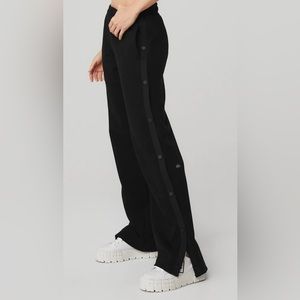 All Courtside Tearaway Pant in Black